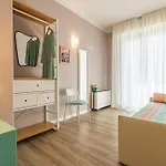 Nocleg ze śniadaniem La Cornice 4*