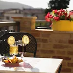 La Cornice Nocleg ze śniadaniem 4*