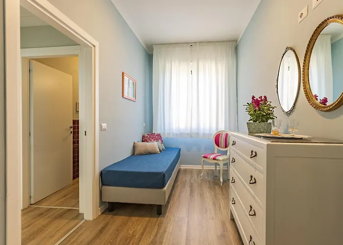 La Cornice לינה וארוחת בוקר 4*