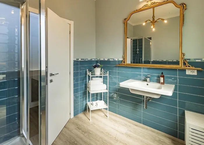 La Cornice לינה וארוחת בוקר 4*