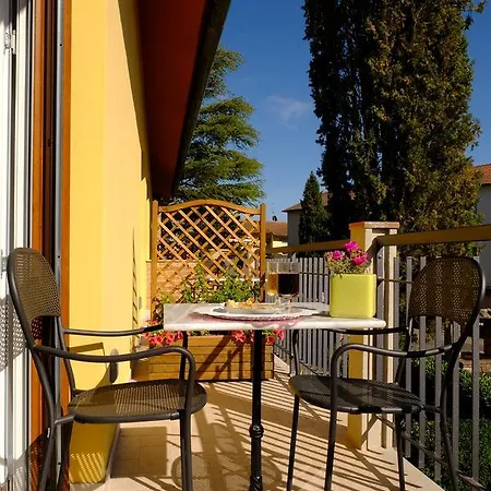 Couette-café La Cornice 4*