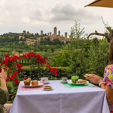 La Cornice Bed & Breakfast 4*