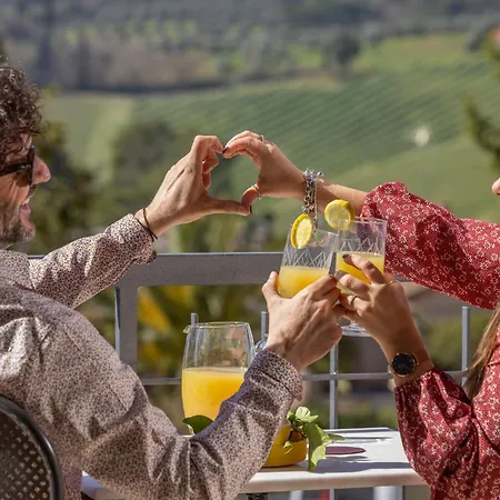 Bed & Breakfast La Cornice San Gimignano